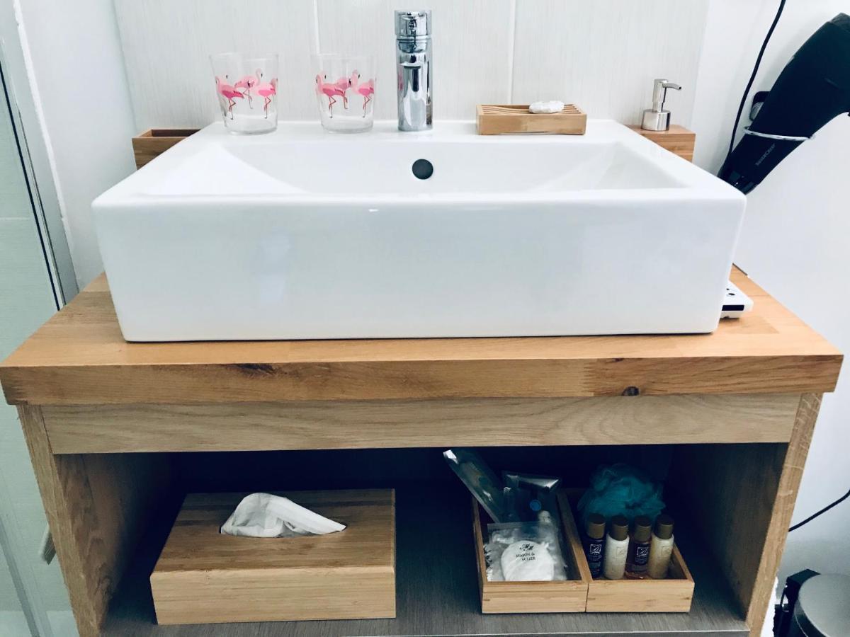Guesthouse La Costiere - Logements Independants - Espace Piscine Jacuzzi Lunel  Bagian luar foto