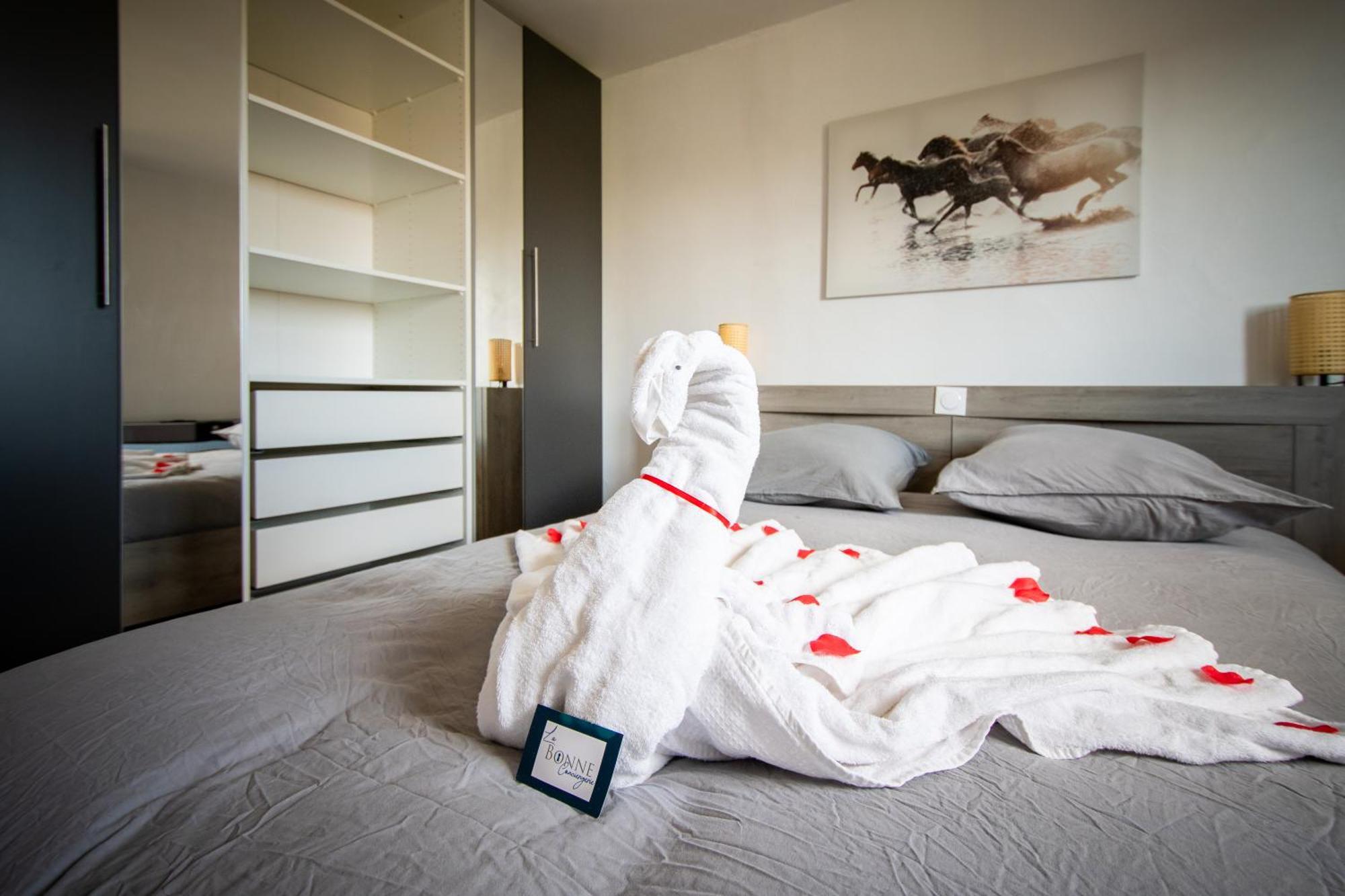 Guesthouse La Costiere - Logements Independants - Espace Piscine Jacuzzi Lunel  Bagian luar foto
